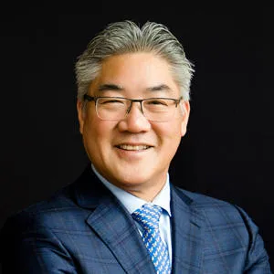 Dr. Lester James Yen, MD - Des Moines, IA - Plastic Surgery, Hand Surgery