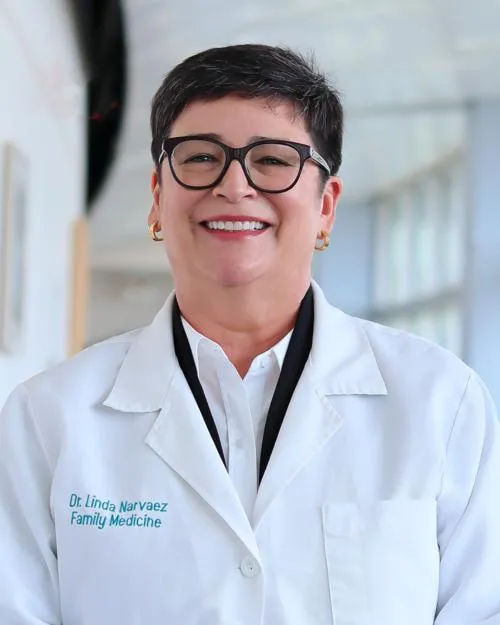 Dr. Linda Narvaez, MD - Los Angeles, CA - Family Medicine