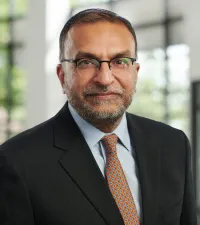 Dr. Nadeem Chaudhary, MD - Woodbury, MN - Gastroenterology