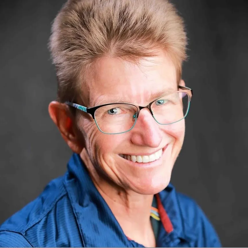 Dr. Heidi L. Lodge, MD - Douglas, AZ - Internal Medicine, Emergency Medicine