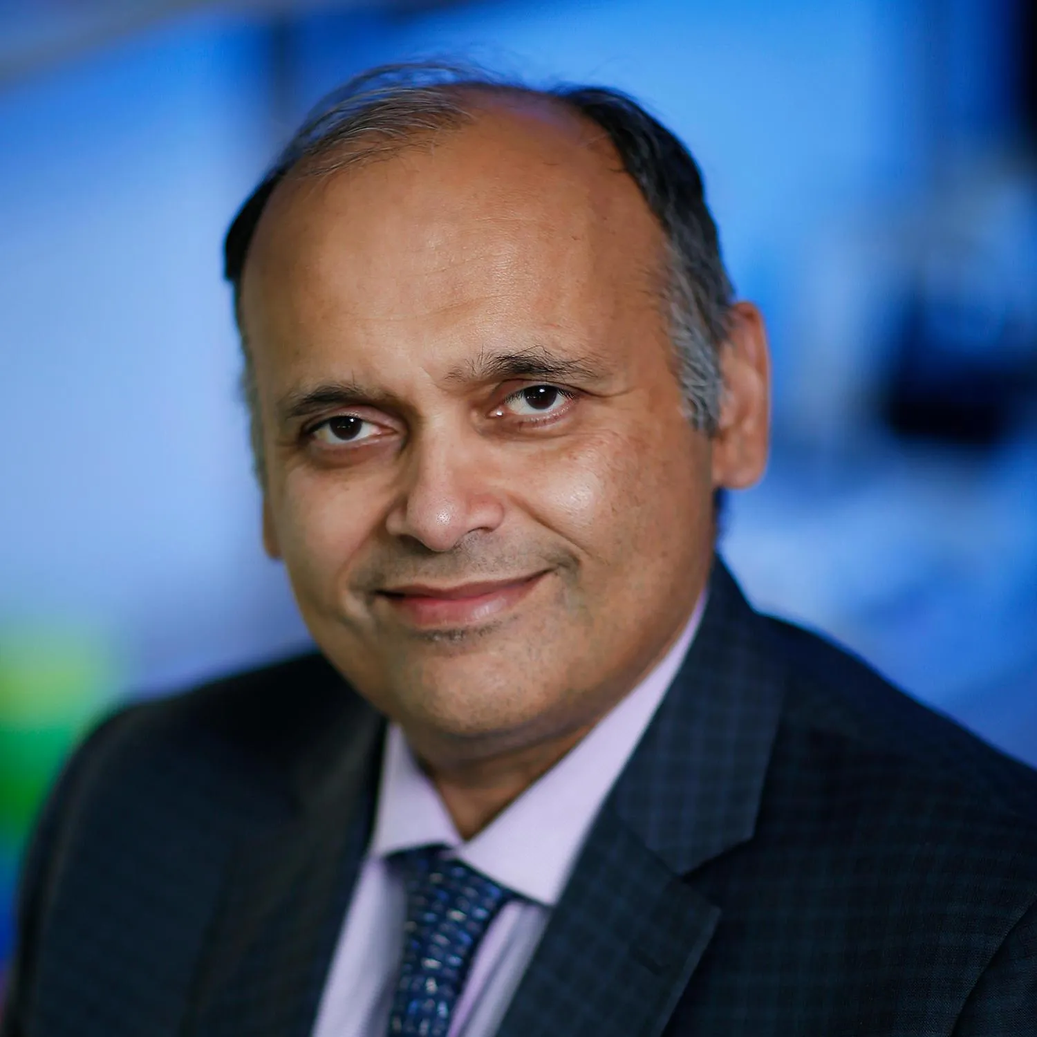 Dr. Sunil Sharma, MD - Phoenix, AZ - Oncology