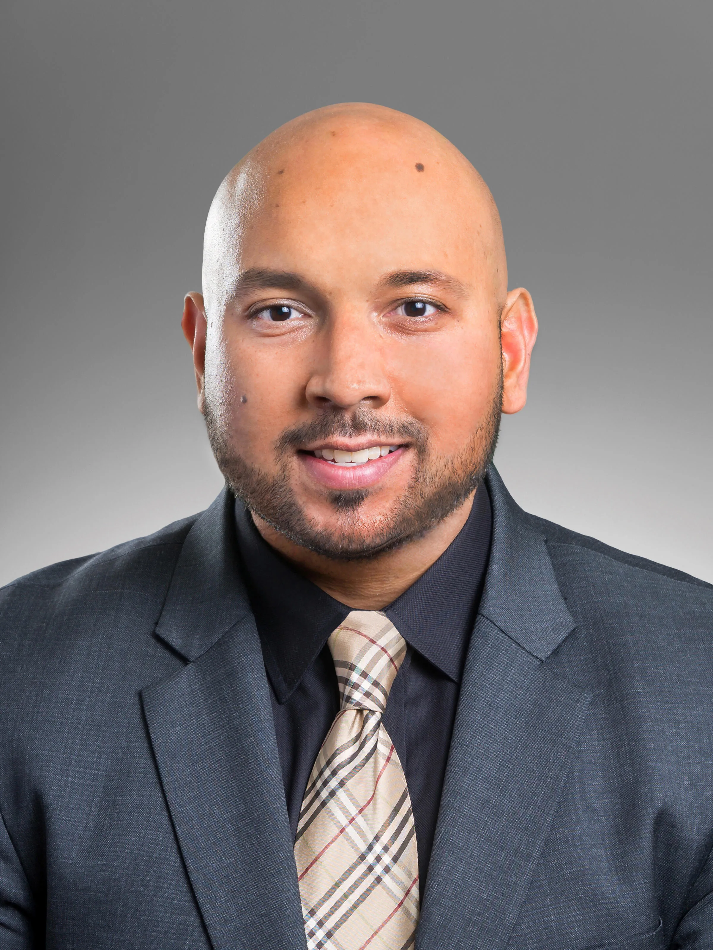 Dr. Vishal Chhibber, MD - Minot, ND - Family Medicine