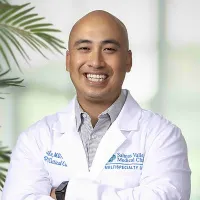 Dr. Minh Le, MD - Salinas, CA - Internal Medicine