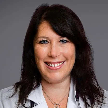 Sara Lauren Johnson, APRN - Deerfield Beach, FL - Other Specialty, Family Medicine, Geriatrician, Internal Medicine, Other, Pain Medicine