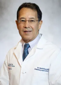 Dr. David Flores, MD - Jersey City, NJ - Geriatric Medicine, Pulmonology