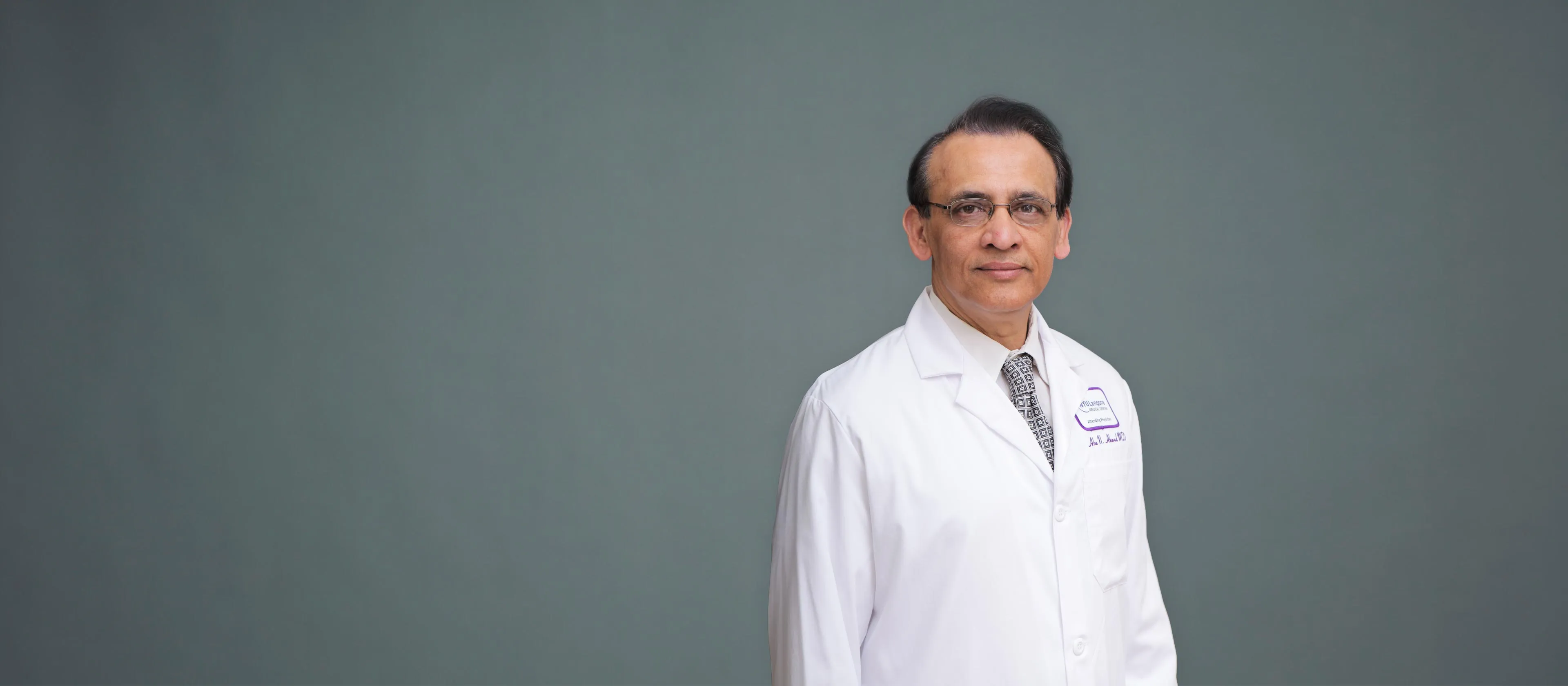 Dr. Abu Ahmed, MD - Huntington, NY - Oncology, Oncologist