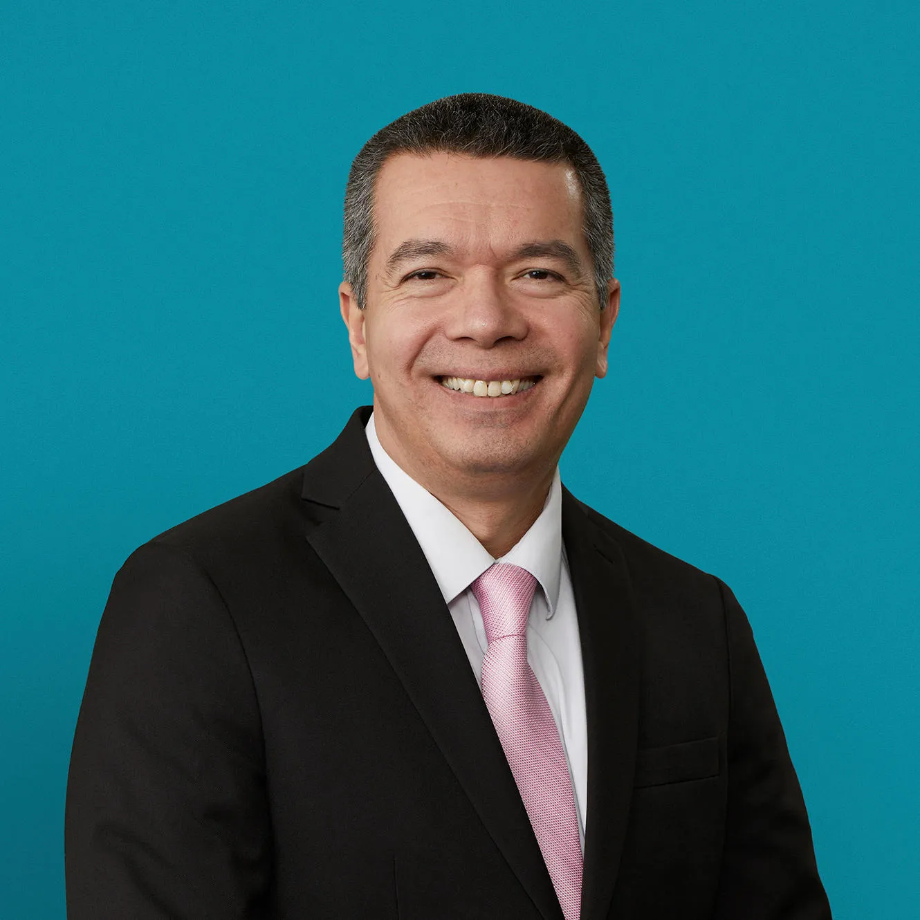 Dr. Luis Perez, DO - Englewood, OH - Family Medicine