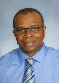 Dr. Vitus Nwaele, MD - Keizer, OR - Family Medicine