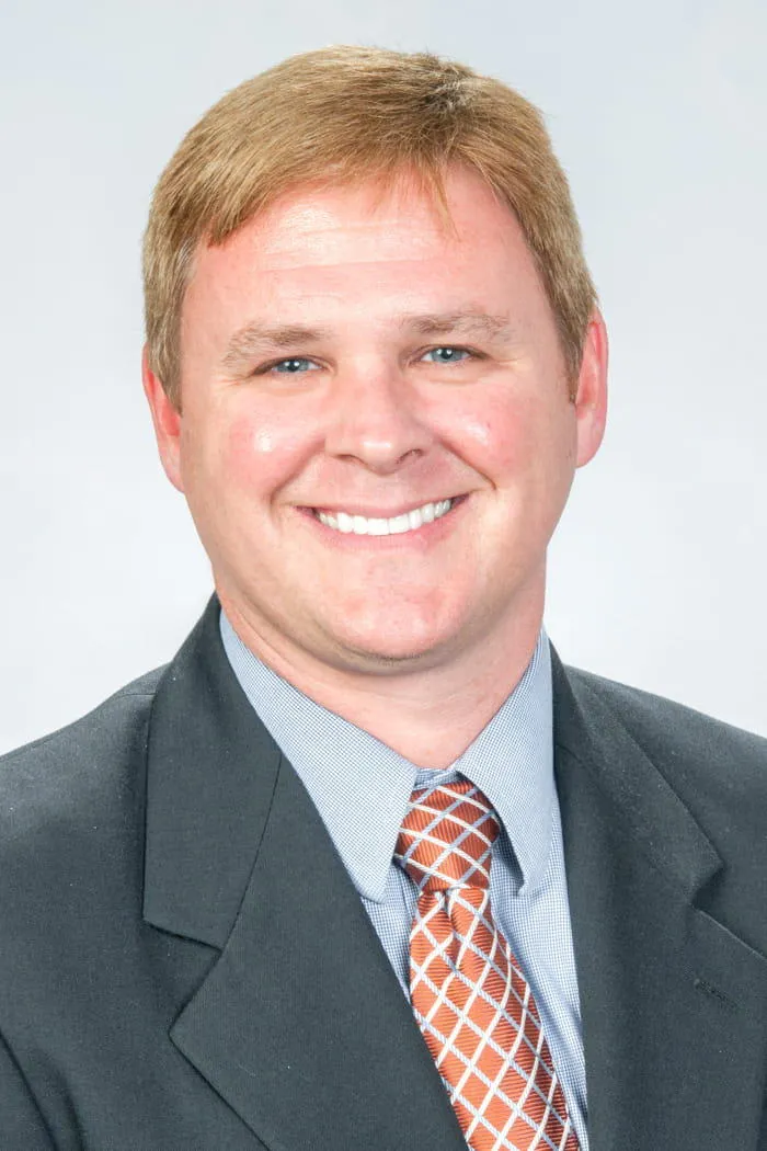 Dr. Gregory Clayton Connolly, MD - Rochester, NY - Critical Care Medicine, Critical Care Specialist