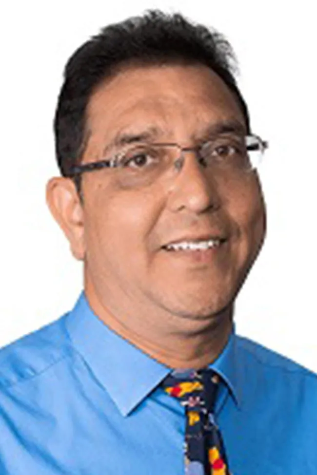 Dr. Pradipkumar Rameshchandra Kadakia, MD - Rochester, NY - Pediatrics, Internist/pediatrician