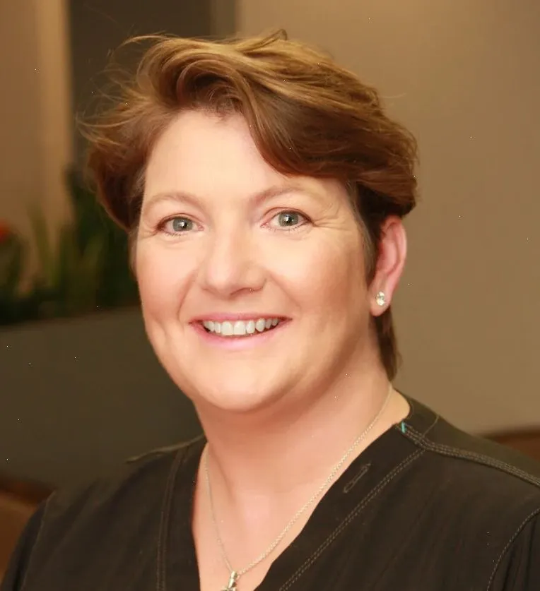 Dr. Amanda Marshall-Rodriguez, MD - San Antonio, TX - Orthopedic Surgery