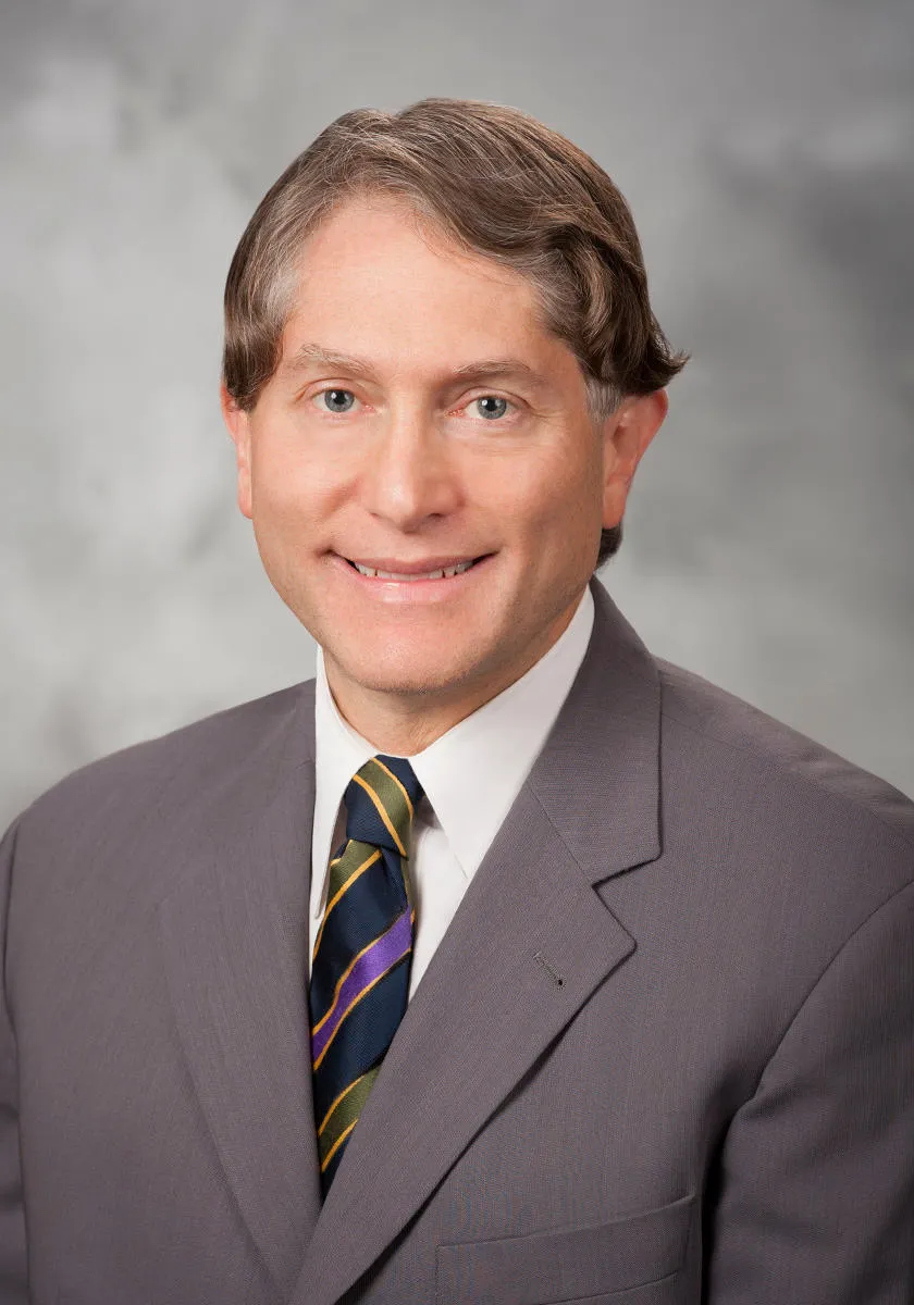 Dr. Eduardo Kleer, MD