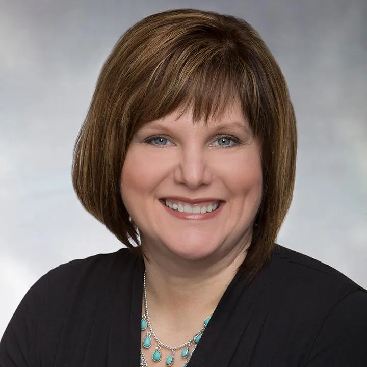 Dr. Wendy S Warner-Lapadat, MD - Goshen, IN - Pediatrics, Internist/pediatrician