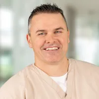 Dr. Nathaniel Alvis, DO - Dunlap, IA - Internal Medicine