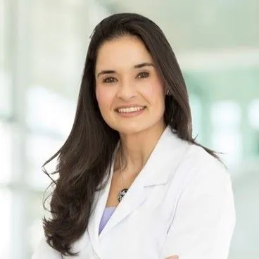 Dr. Aschanti Abarca Selva, MD - Naples, FL - Family Medicine