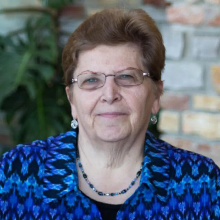 Dr. Linda Sue Evans, MD - White Pigeon, MI - Pediatrics, Infectious Disease