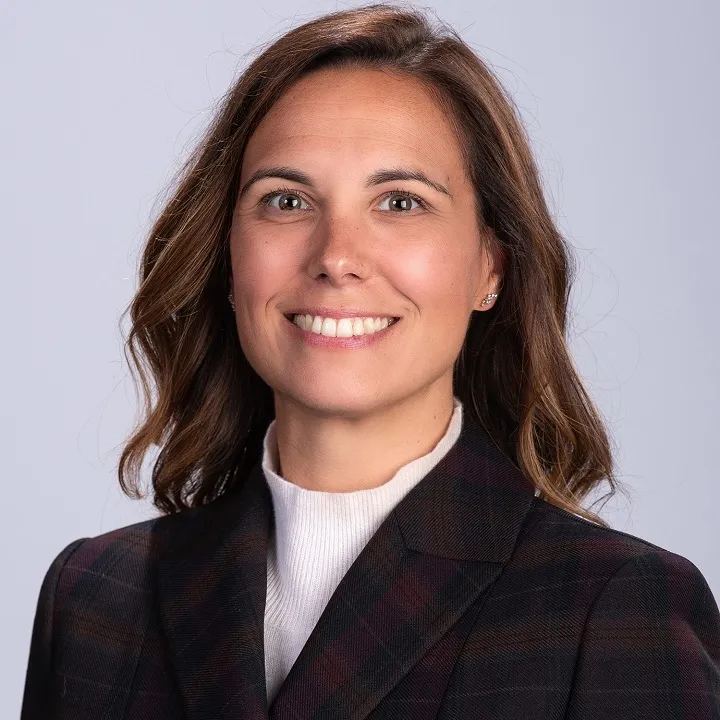 Dr. Lauren E Matteini, MD - Elgin, IL - Orthopedic Spine Surgery