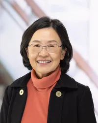 Dr Patcharin Tanawattanacharoen, MD - Eau Claire, WI - Oncology