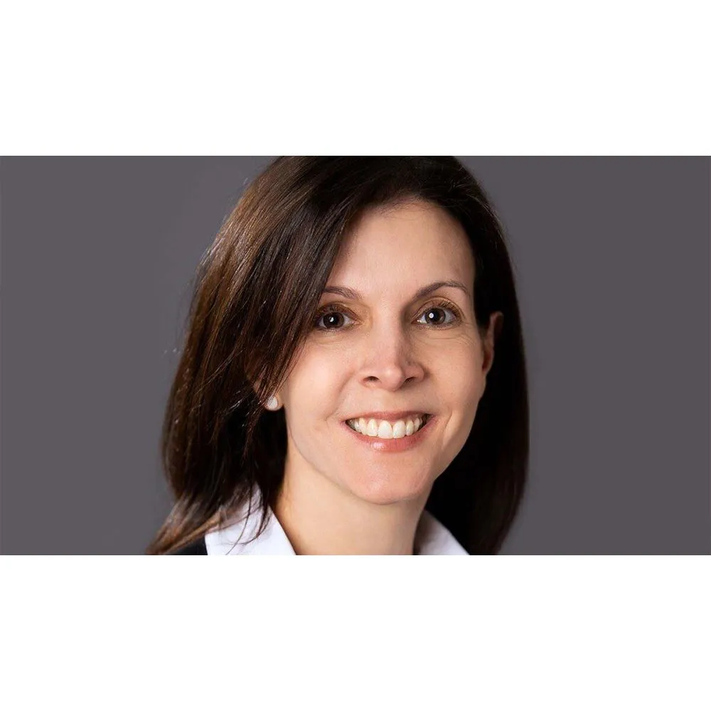 Dr. Arlyn Apollo, MD - Uniondale, NY - Oncology, Oncologist
