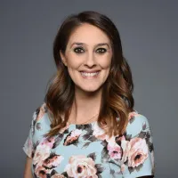 Dr. Ashley Moja, MD - Lisle, IL - Internal Medicine