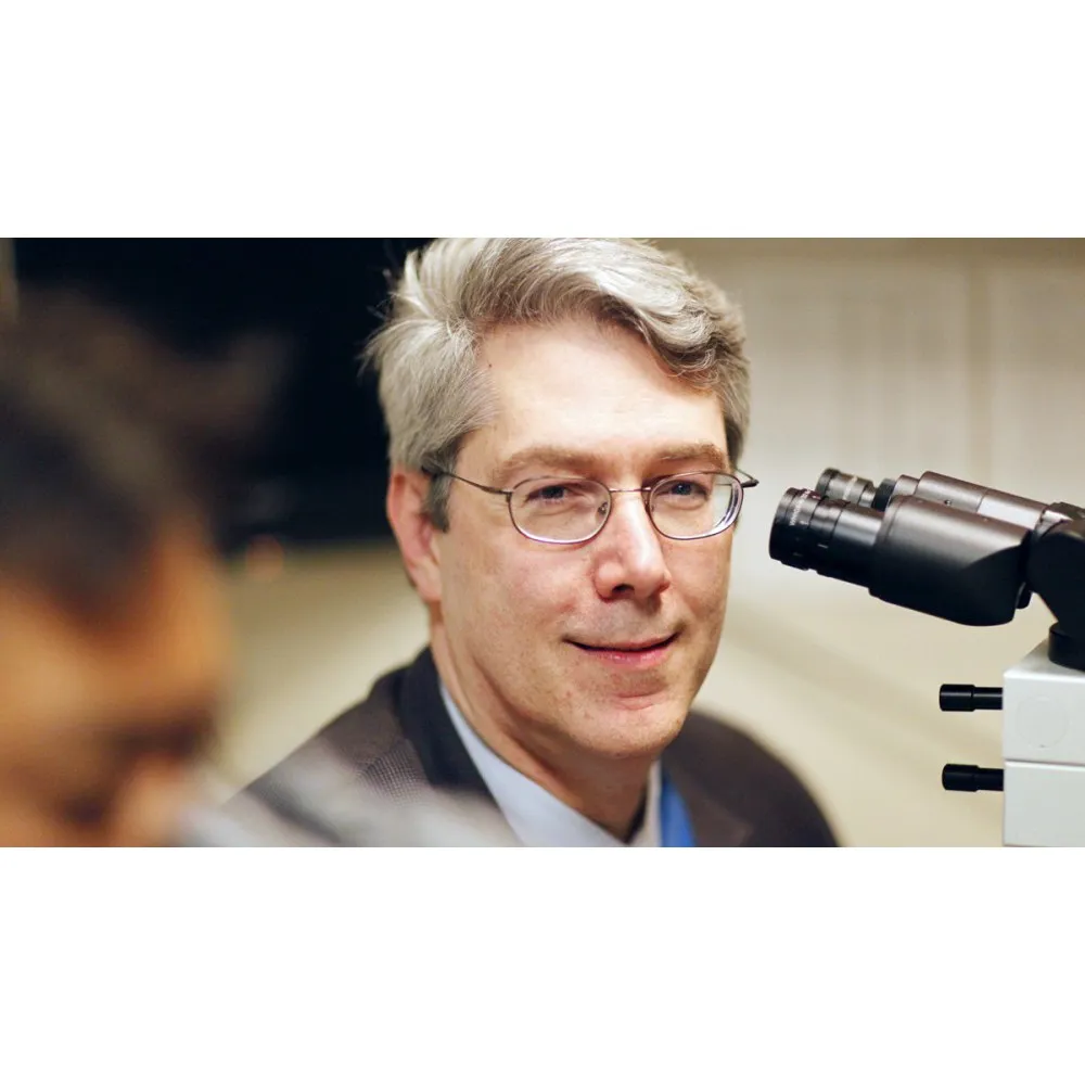 Dr. William D. Travis, MD - New York, NY - Pathology, Pathologist