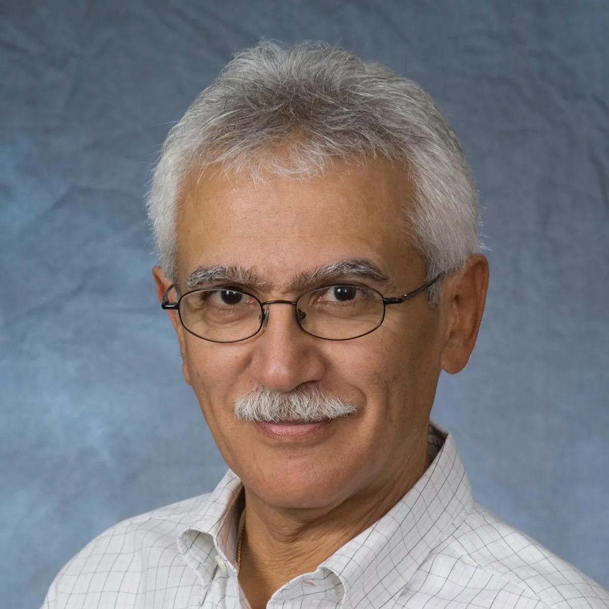 Dr. Francisco Pena, MD - Scottsdale, AZ - Family Medicine