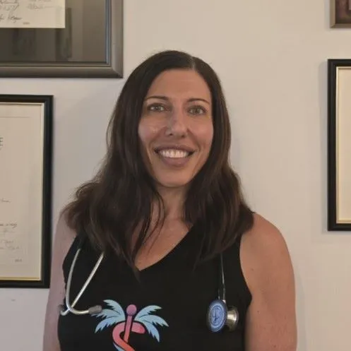 Dr. Amy Wecker, MD - Miami Beach, FL - Integrative Medicine, Infectious Disease