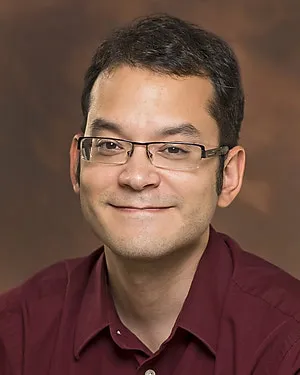 Dr. Caspian Kuma Folmsbee, MD - Chicago, IL - Internal Medicine