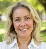 Diana Agosto, FNP