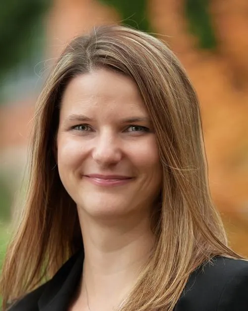 Dr. Traci Ann Ackron, DO - Hillsboro, OR - Family Medicine, Sport Medicine Specialist
