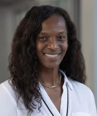 Dr. Raquel E. Davis, MD - Yonkers, NY - Internal Medicine