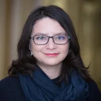 Dr. Aida Adriana Venado Estrada, MD - San Francisco, CA - Pulmonology