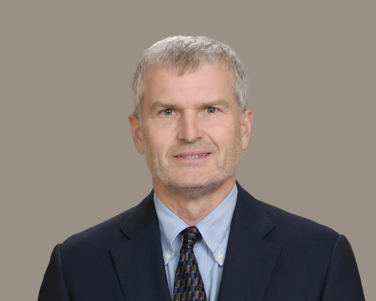 Dr. Timothy C Oskin