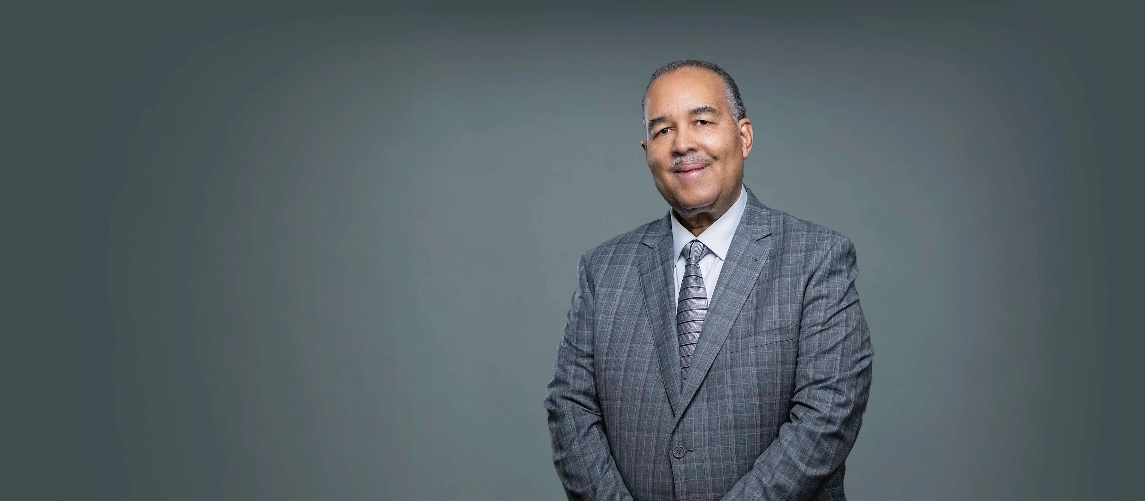 Dr. Lionel E. Desroches, MD - Laurelton, NY - Internal Medicine