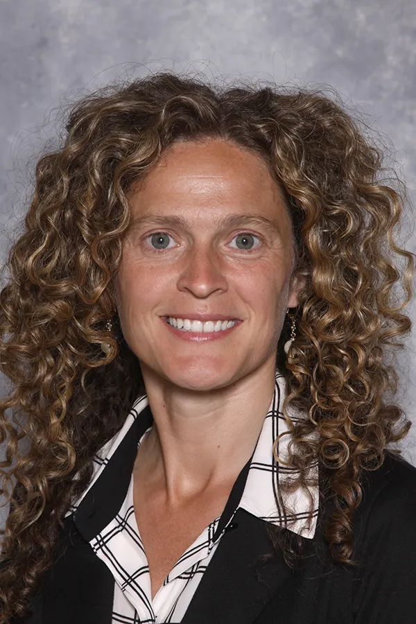 Dr. Maria Pacheco Rumsey, MD - North Dartmouth, MA - Internal Medicine, Cardiovascular Disease