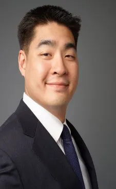 Dr. Roy H Chen, MD - Patchogue, NY - Internal Medicine, Oncology