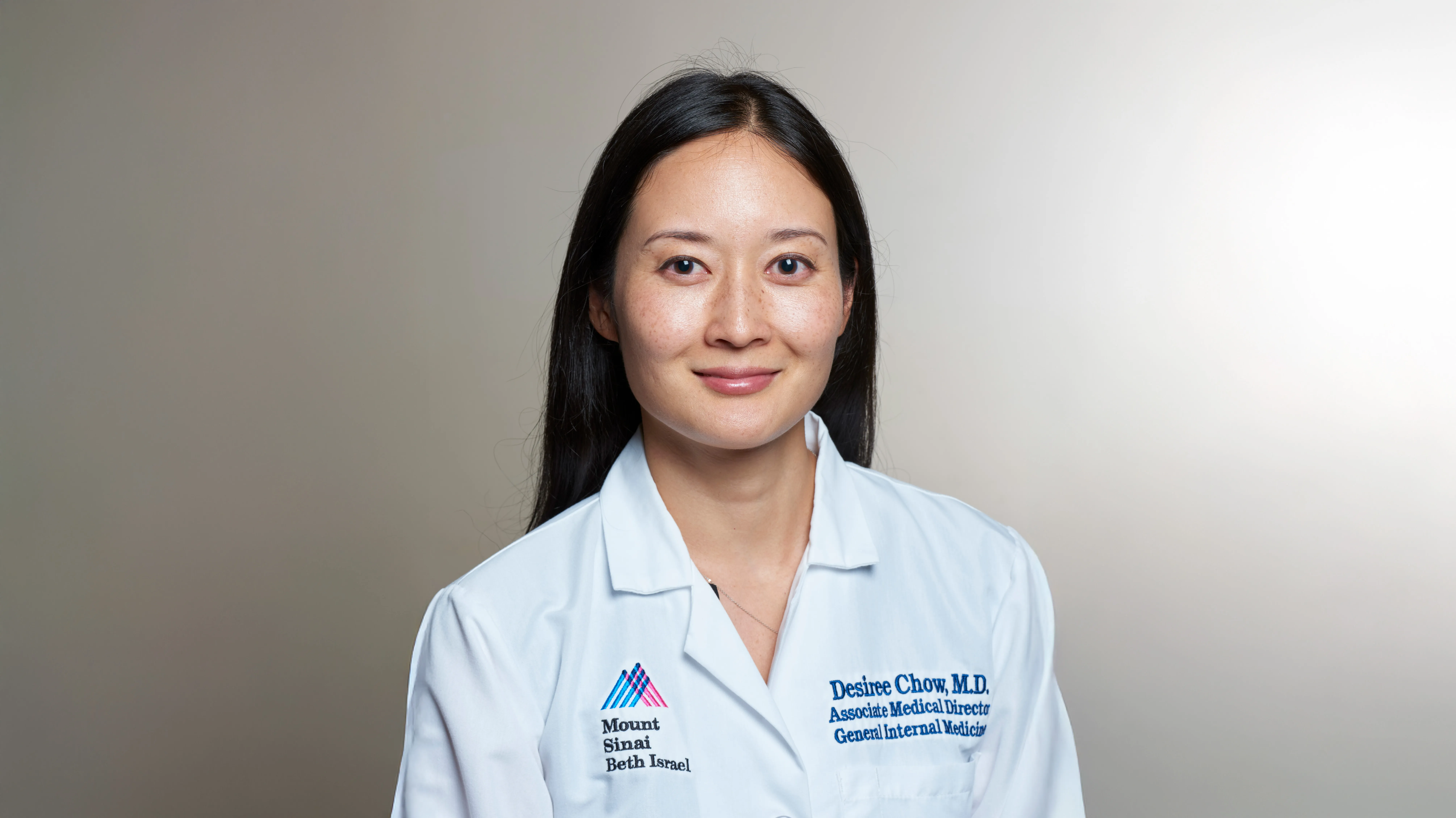 Dr. Desiree Chow, MD - New York, NY - Internal Medicine