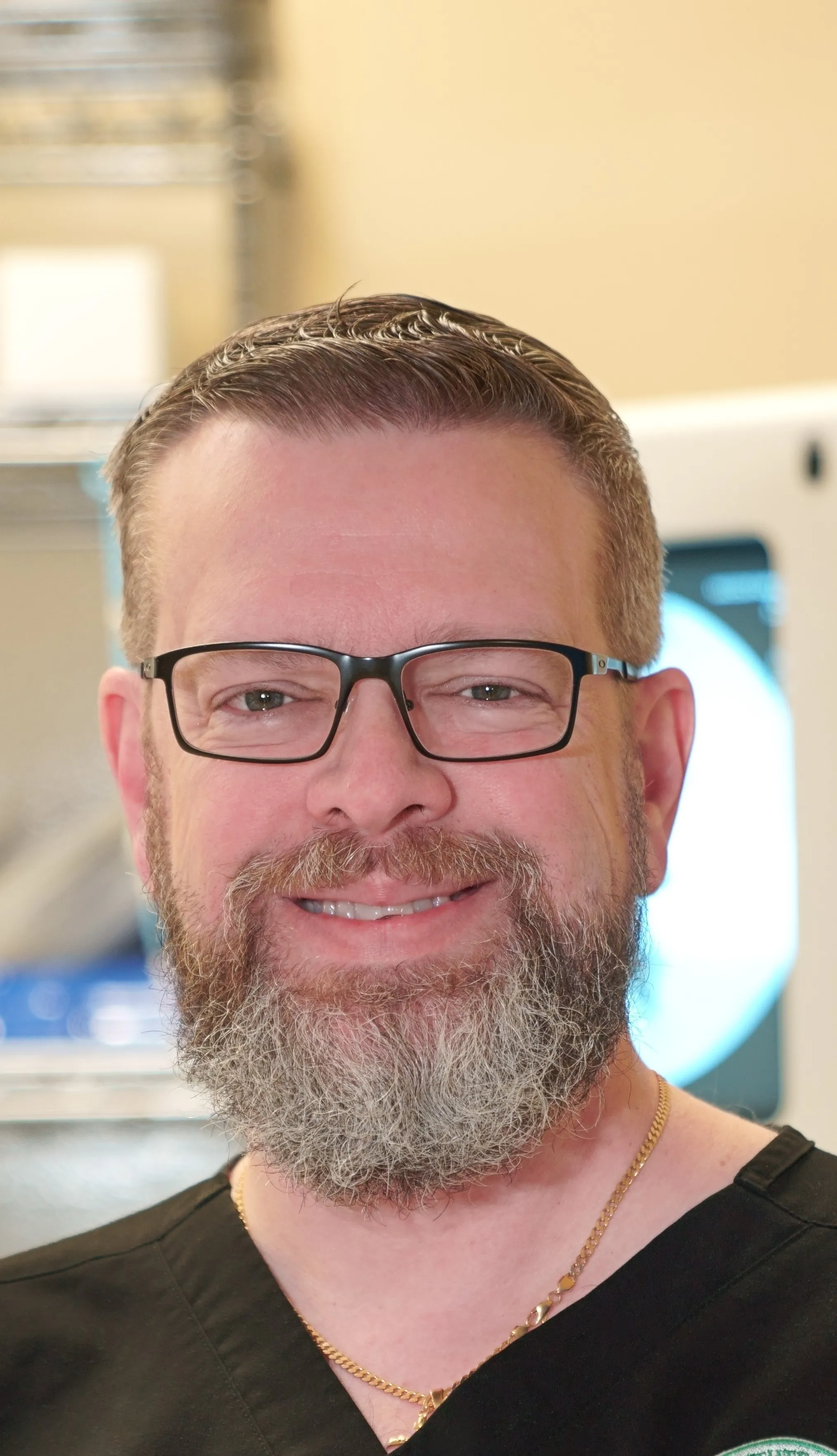 Dr. Carlos J. Giron, MD
