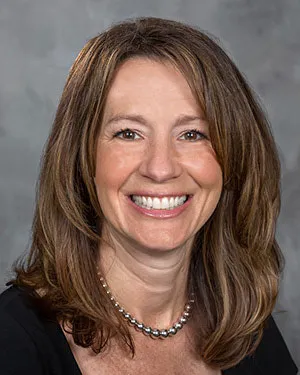Dr. Michelle Marie Smith, MD - Saint Petersburg, FL - Critical Care Medicine, Critical Care Specialist