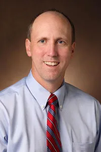 Dr. Paul Edward Moore, MD - Nashville, TN - Pulmonology