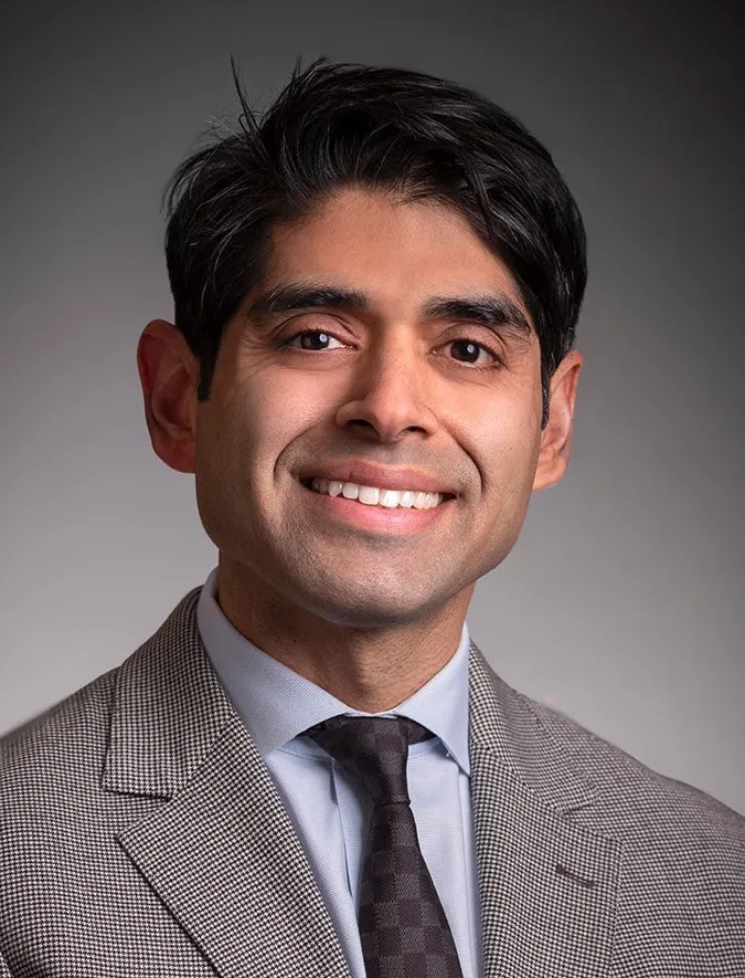 Dr. Kedar Arvind Kakodkar, MD