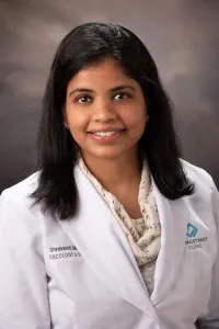 Dr. Shravanti Macherla, MD - Toccoa, GA - Hematology, Oncology
