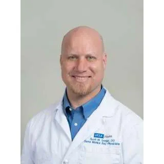 Dr. Scott Matthew Gregor, MD - Woodland Hills, CA - Family Medicine
