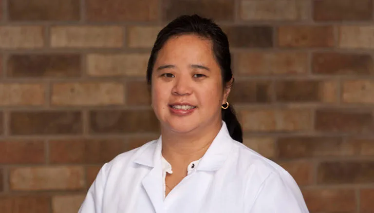 Dr. Maria C. Dela Rosa - Springfield, MO - Internal Medicine