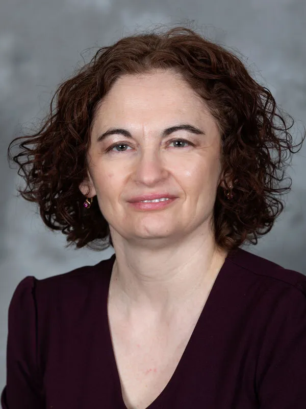 Dr. Anna Roshal, MD - Avon, IN - Oncology, Hospice & Palliative Medicine