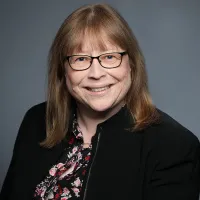 Dr. Brenda Bergeson, MD - Bartlett, IL - Family Medicine