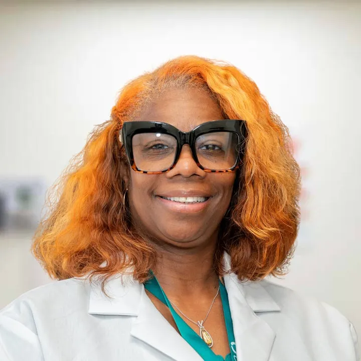 Renitra Jackson - Hazelwood, MO - Nurse Practitioner, Family Medicine