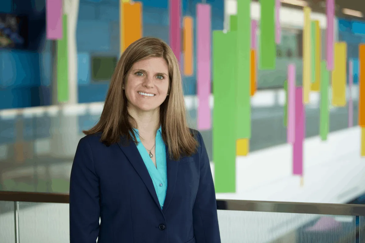 Dr. Lorena Floccari - Akron, OH - Pediatrics, General Orthopedics, General Surgeon, Internist/pediatrician, Sport Medicine Specialist