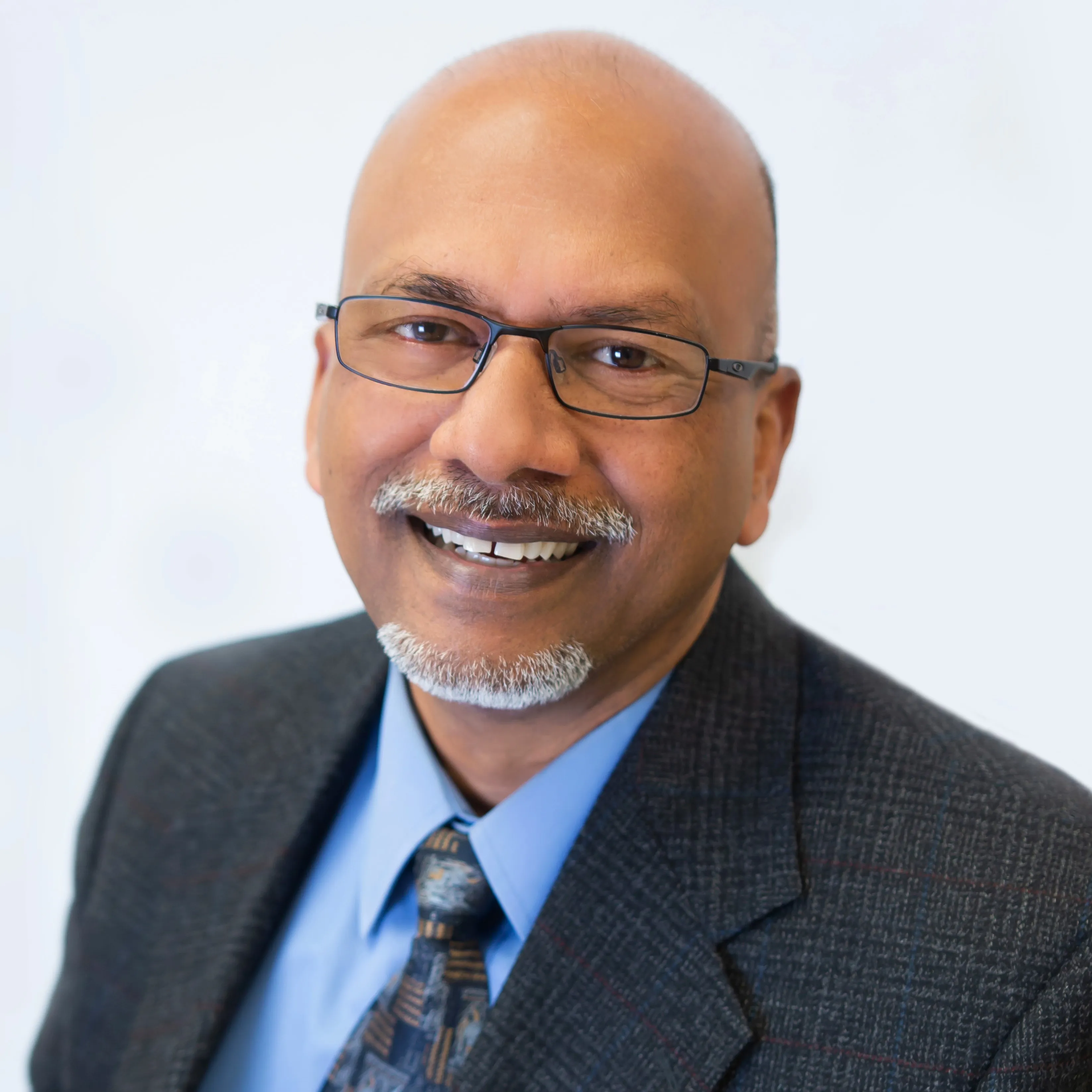 Dr. Dev S Nandamudi, MD - Fort Gratiot, MI - Pediatrics