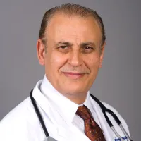 Dr. Arfa Babaknia, MD - Fountain Valley, CA - Family Medicine